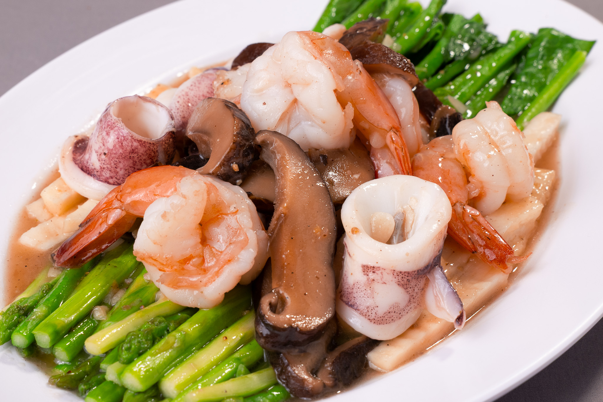 ผัดผักสามยอด